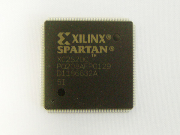 XC2S200-5PQ208I