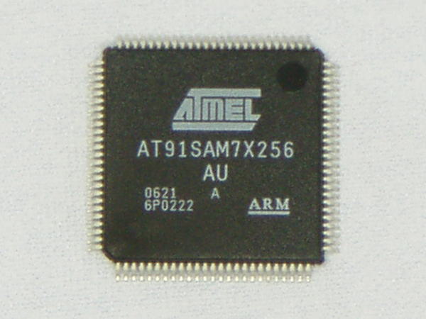 디바이스마트,,ATMEL,AT91SAM7X256-AU,ARM7TDMI코어, 100핀 LQFP타입, 256K내장플래쉬메모리, USB2.0, 2UART, I2S, SPI과 특이하게 MAC이 내장되어 있고, 모든게 하나에 칩에 내장된 원칩,PHY칩과 LAN트랜스포머를 함께 구매하면 편리합니다.
