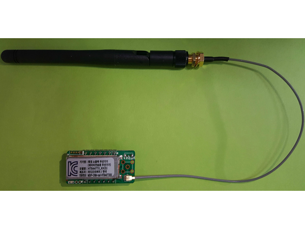 디바이스마트,MCU보드/전자키트 > 통신/네트워크 > RF/LoRa,라디오리써치,사물인터넷 무선송수신 모듈용 U.FL 케이블 + 안테나,다채널 무선수신모듈 (HTB447RX) 또는 다채널 무선송신모듈 (HTB447TX)을 장착하여, 디지털 입출력 기능( Digital I.O. )을 무선으로 지원 / 케이블 길이 : 22cm