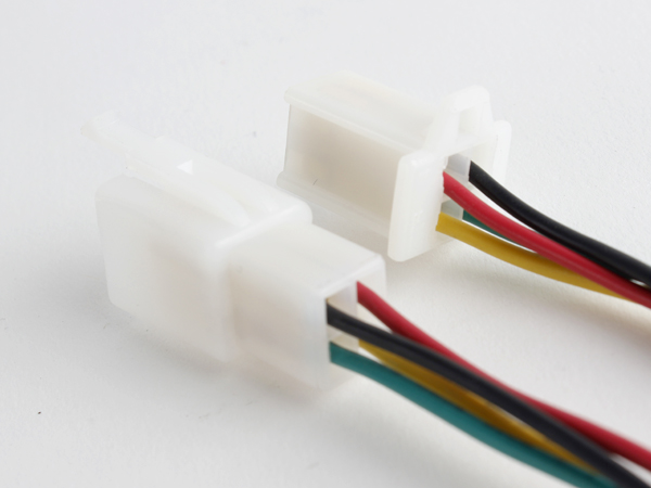 디바이스마트,커넥터/PCB > 직사각형 커넥터 > 하네스 케이블 > 자동차 하네스,NW3 (New3),하네스 커넥터 DJ2.8 4핀-4핀 케이블,4핀 AWG20 or AWG18, 암-수 듀얼, 길이 약 40cm, LED 배선, 자동차 차량 배선, 각종 DIY 작업에 많이 사용하는 하네스 커넥터 입니다.  / ※제조사에 따라서 커넥터 모양이 변경될 수 있습니다 (랜덤)