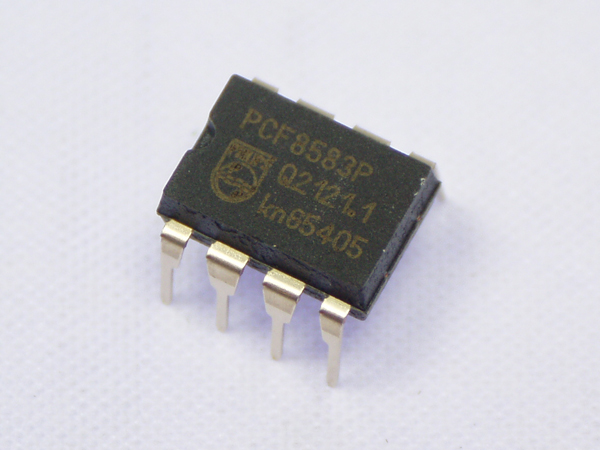 디바이스마트,반도체/전자부품 > 인터페이스 IC > 네트워크/통신,PHILIPS,PCF8583P,PHILIPS에서 나온 RTC칩과 내장 240x8bit RAM, 시간을 알려주는 칩입니다. 마이컴과 인터페이스는 I2C로 가능합니다. DIP-8 
