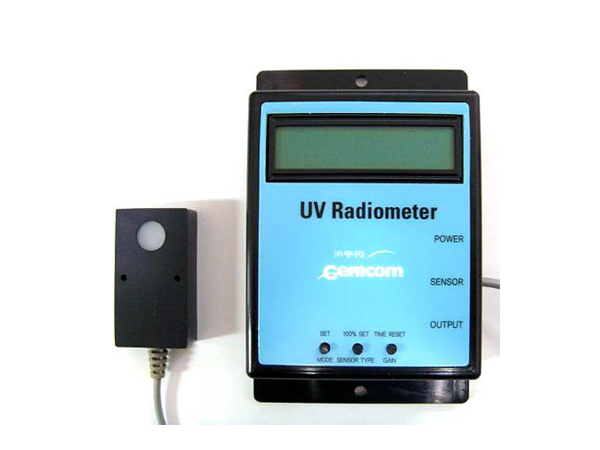 디바이스마트,계측기/측정공구 > 환경/이화학 측정장치 > UV측정,주식회사제니컴,UV Radiometer 1.0(GUVx-T1xGS-LA2),절대광량, 상대광량, 누적시간-LCD 화면에 표시