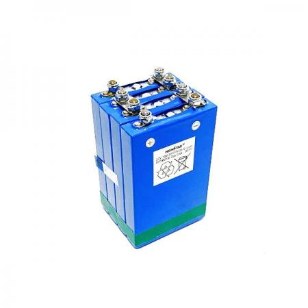 디바이스마트,전원/파워/배터리 > 배터리/배터리홀더 > 배터리팩 Pack > 리튬인산철 LiFePo4,,12.8V 10Ah 리튬인산철 배터리팩 (3.2V X 4),제조사 : 한국에너지연구소 / 셀연결방식 : 4S1P / 내부 셀 갯수 : 4개 / 전압 : 12.8V(12V) / 용량 : 10000mAh(10Ah) / 소재 LiFePo4