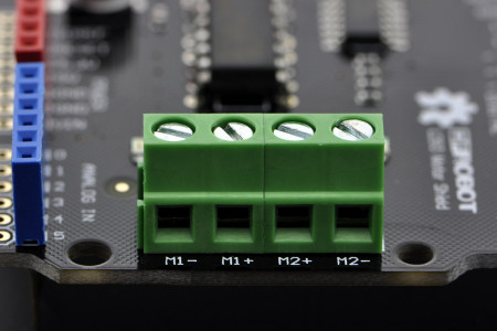 디바이스마트,오픈소스/코딩교육 > 아두이노 > 아두이노 호환쉴드,DFROBOT,2x1A DC Motor Shield for Arduino [DRI0001],L293B 칩을 이용하여 7 - 12V DC에서 최대 1A의 직류모터를 제어할 수 있습니다. 두개의 직류모터를 장착 할 수 있는 4개의 Screw 터미널 단자가 있습니다. 보드로 부터 직접 전원 공급이 가능합니다.