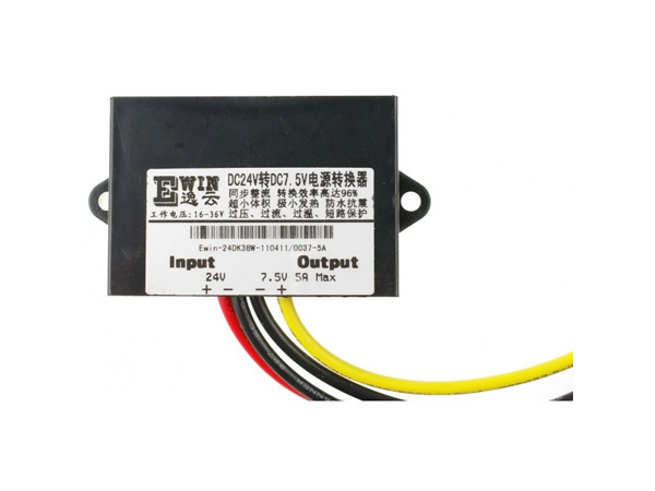 디바이스마트,전원/파워/배터리 > DC-DC 컨버터 모듈 > 강하형 모듈(외장) > 비절연 스위칭 모듈,DFROBOT,38W DC-DC Converter 7.5V@5A[FIT0168],외장형 / 가변출력전압 / 가변방식 : 트리머 / 1ch 출력 / 강하형 38W 비절연 스위칭 컨버터 / 입력전압 : 11V~35V / 출력전압 : 7.5V / 출력전류 : 5A / 변환효율 : 최대 96% / 입력단자 : 피복전선 / 출력단자 : 피복전선 / 패키지 : 밀폐형 모듈