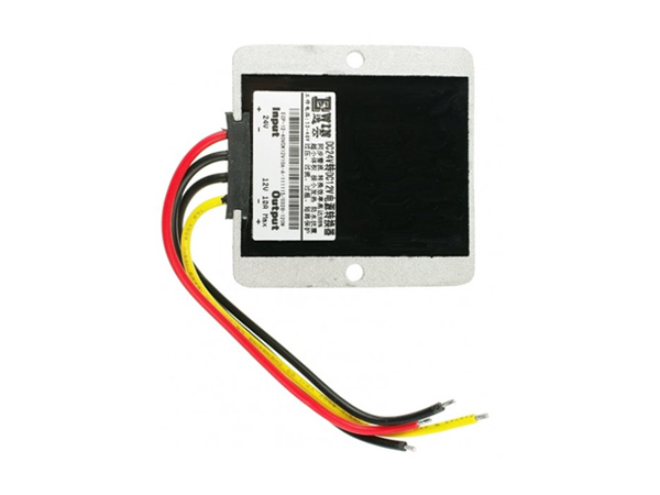 디바이스마트,전원/파워/배터리 > DC-DC 컨버터 모듈 > 승압·강하형 모듈(외장) > 비절연 스위칭 모듈,DFROBOT,150W DC-DC Converter 24V@6A[FIT0171],외장형 / 가변출력전압 / 가변방식 : 트리머 / 1ch 출력 / 승압·강하형 150W 비절연 스위칭 컨버터 / 입력전압 : 8V~40V / 출력전압 : 24V / 출력전류 : 6A / 변환효율 : 최대 90% / 입력단자 : 피복전선 / 출력단자 : 피복전선 / 패키지 : 밀폐형 모듈