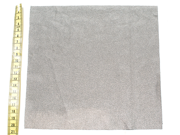 디바이스마트,MCU보드/전자키트 > 전원/신호/저장/응용 > 웨어러블 > 전도성실/직물/펜,Adafruit,Knit Conductive Fabric - Silver 20cm square [ada-1167],전도성 실로 짜여진 '전도성 직물' / 100% 실버 재질 / 약 30cm에 1옴 이하(어떤 방향에서도)의 고전도성 직물 / Flora와 활용하기 가장 좋습니다. / 20 x 20cm / 드라이클리닝 권장, 스팀 사용 금지(변색 우려)