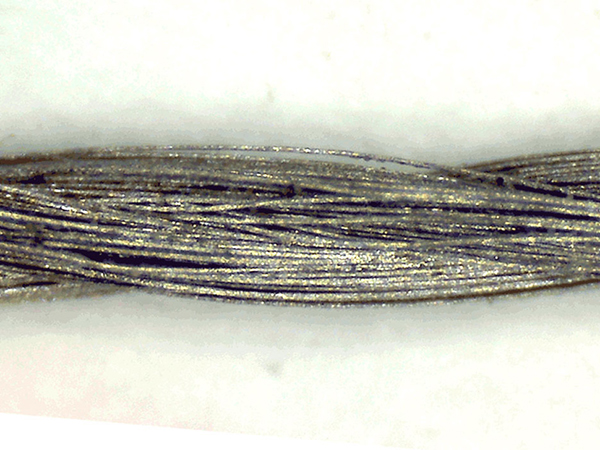 디바이스마트,MCU보드/전자키트 > 전원/신호/저장/응용 > 웨어러블 > 전도성실/직물/펜,Adafruit,Stainless Medium Conductive Thread - 3 ply - 18 meter/60 ft [ada-641],전도성 실 / 가늘고 튼튼하며 부드럽습니다. / 굵기 0.25mm, 316L 스테인레스 스틸 / 3중으로 이루어져 있기 때문에, 기존의 폴리에스터, 면 실에 비해서는 약간 두껍습니다. / 기계작업도 가능합니다 / 저항 : 0.83Ω/inch