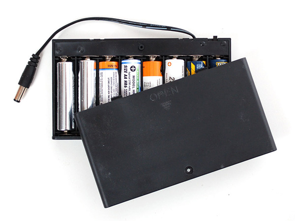 8 x AA battery holder with 5.5mm/2.1mm Plug and On/Off Switch [ada-875]