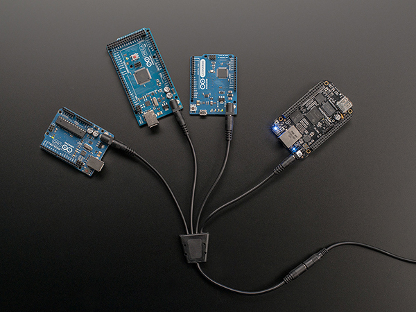 디바이스마트,케이블/전선 > USB 케이블 > 충전케이블(MM) > DC 전원 충전케이블,Adafruit,4-Way 2.1mm DC Barrel Jack Splitter [ada-1352],1:4 DC 파워 분배선 / 5.5mm x 2.1mm 잭 / 총 길이 410mm / 분배선 각 길이 215mm / Jack 부분 cable : 22AWG, Plug 부분 cables : 24AWG