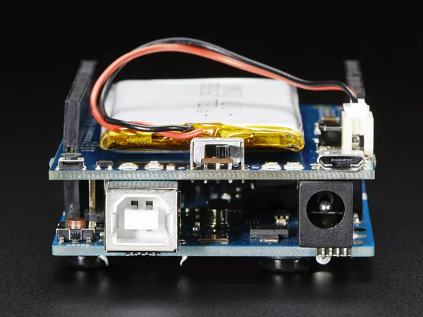 디바이스마트,오픈소스/코딩교육 > 아두이노 > 아두이노 호환쉴드,Adafruit,Adafruit PowerBoost 500 Shield - Rechargeable 5V Power Shield [ada-2078],아두이노 호환 실드 / 아두이노에 파워팩을 장착하여 어디든 가지고 다녀보세요! / Uno, Duemilanove, Mega, Leonardo and Due 호환 / 리튬이온, 리튬폴리머 배터리 사용 가능(3.7v, 4.2v 종류) / microUSB를 통한 충전 가능 / 배터리 미포함(별매, 500mA 이상 추천)