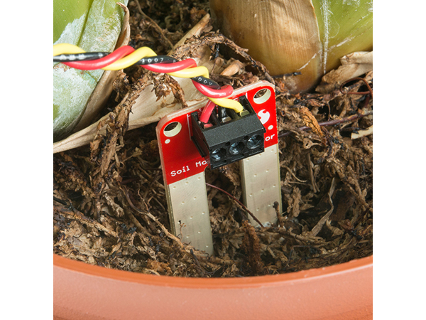 디바이스마트,MCU보드/전자키트 > 센서모듈 > 온도/습도 > 토양수분(토양습도)센서,SparkFun,SparkFun Soil Moisture Sensor [SEN-13322],토양 습도 센서로 두개의 프로브가 가변저항처럼 동작합니다. 두개의 프로브를 토양에 넣고 습도가 높을 수록 전도성이 높아져 낮은 저항을 가지고 높은 신호 출력(SIG)을 냅니다.