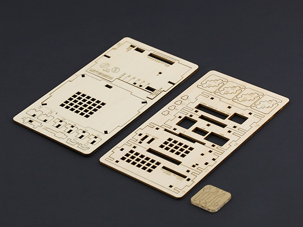 디바이스마트,오픈소스/코딩교육 > 라떼판다/비글본/기타,LattePanda,Plywood Case for LattePanda [FIT0475],보드 주변 장치로 부터 보호 할 수 있는 라떼판다 전용 케이스 입니다. * LattePanda 2G/32GB 4G/64GB 호환 * 재질 : 합판 * 사이즈 95x76x36 mm