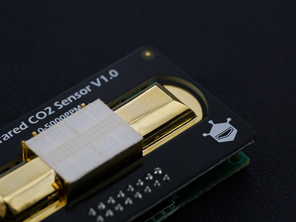 디바이스마트,MCU보드/전자키트 > 센서모듈 > 먼지/가스/연기/불꽃 > 가스/공기질/연기센서,DFROBOT,적외선 이산화탄소 센서 (0~5000ppm) [SEN0219],이산화탄소의 농도를 측정하는 고정밀의 아날로그 적외선 CO2 센서 입니다. 효과적 측정범위는 0~5000ppm이며, 피크 전류는 150mA @ 5V 입니다.