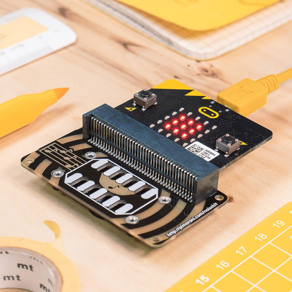 디바이스마트,오픈소스/코딩교육 > Micro:Bit > 마이크로비트 센서/모듈,Pimoroni,마이크로비트 사운드 보드 noise:bit [PIM356],micro:bit 보드 호환 / MakeCode와 MicroPython의 사운드 생성 블록과 코드를 사용하여 톤, 소리 및 음성 생성 / 납땜 불필요