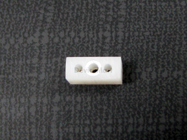 디바이스마트,반도체/전자부품 > 트랜지스터/FET > TR용 악세사리,TAIWAN-KY,TO-220 TR 하우징 NTR3-5,가로 10mm 세로 5mm 나일론 재질의 PARTS 하우징입니다