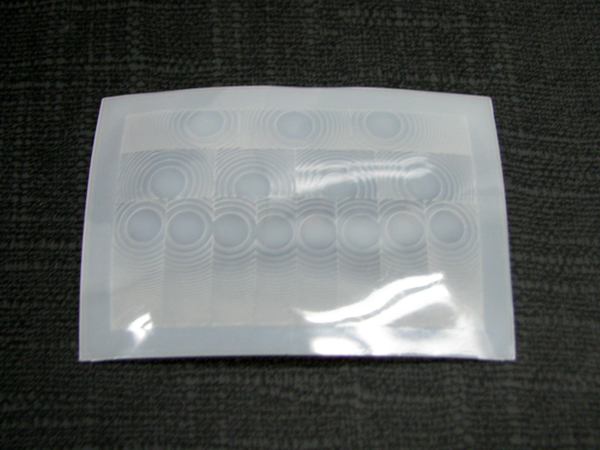 디바이스마트,센서 > 모션/가속도/자이로센서 > 모션센서 악세사리,NTS,인체감지센서용 캡 NT7002D,인체감지센서용 플라스틱 캡 평면타입, 직접 휘어 각도를 만들어 사용하시는 것으로, 경보기 등에 많이 사용됩니다.  FOCUS = 30 m/m , ANGLE = 80º , LENGTH = 10M, SIZE = 61*42.5*0.6mm, 오차율:±10%