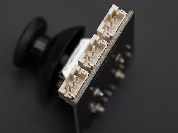 디바이스마트,오픈소스/코딩교육 > 아두이노 > 아두이노 스위치/릴레이모듈,DFROBOT,Gravity: Joystick Module V2 [DFR0061],X, Y 두 축을 제어하여 로봇/모터 제어 등에 사용됩니다. 아날로그 출력 방식으로 Aduino에 연결하여 쉽게 제어 할 수 있습니다.