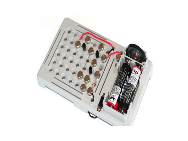 디바이스마트,기계/제어/로봇/모터 > 교육/취미로봇 > 교육용로봇 키트 > 초급 로봇키트,로보트론,해오름 멜로디,주변의 광량에 따라 저항값이 변하는 성질을 가진 cds센서를 이용하여 멜로디를 ON/OFF 시키는 전자회로입니다. 실과실습용으로 이미 많은 초등학교에서 채택하여 사용하며, 납땜이 필요없는 키트입니다.