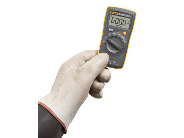 디바이스마트,계측기/측정공구 > 전기/전자 계측기 > 휴대형멀티미터,FLUKE,FLUKE-101,표준 디지털 멀티미터 *화면부분에 액정 필름은 한번 떼어내시면 반품이 불가합니다. 기본에 충실한 미니테스터기의 새로운 표준 Fluke 101 포켓 디지털 멀티미터