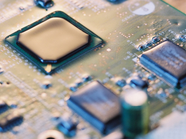 디바이스마트,화학/산업/안전 > 표면처리제 > 코팅제/광택제 > 코팅제,MG Chemicals,프리미엄 폴리우레탄 코팅제 [4223F-1L],[945 ml, 1 QT / Liquid] 4223F 프리미엄 폴리우레탄 회로보호 코팅은 열경화성이며, 탁월한 내스크래치성 및 내화학성 마감을 제공하는 단독 제품입니다. 이 단독 코팅은 사용 및 보수가 용이하며, 고가 또는 특수 정비나 재료를 요하지 않습니다. 화학적으로 가혹한 환경에 적합합니다. 4223D 우레탄은 가혹한 화학물질, 수분, 오물, 먼지, 열 충격 및 스크래치로부터 전기 회로를 보호합니다. 부식과 전기 부품의 손상을 방지하며 고압 아크