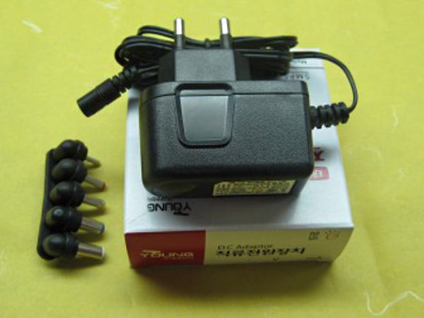 디바이스마트,케이블/전선 > PC/네트워크/통신 케이블 > 전원/파워 케이블,태영전자,벽걸이형 아답터 TY-2001 (12V 850mA),입력전압   : AC 100V~245V 출력전압   : DC 12V - 0.6A (600mA)   제품크기   : W 32 / H 72 / D 42  m/m (PLUG 제외), DC JACK 종류는 총 5가지로 다양하게 사용이 가능. 