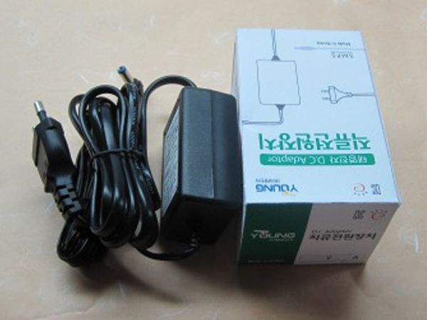 디바이스마트,케이블/전선 > PC/네트워크/통신 케이블 > 전원/파워 케이블,태영전자,양쪽 케이블형 아답터 TY-2000A (12V 1A),입력전압   : AC 100V~245V  출력전압   : DC 12V - 1A (1000mA)   제품크기   : W 43 / H 70 / D 30  m/m , DC JACK 종류는 총 5가지로 다양하게 사용이 가능