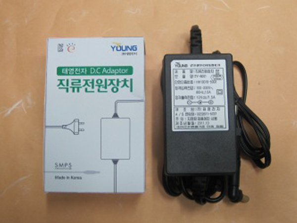 디바이스마트,케이블/전선 > PC/네트워크/통신 케이블 > 전원/파워 케이블,태영전자,양쪽 케이블형 아답터 TY-030A (12V 1.5A),입력전압   : AC 100V~245V  출력전압   : DC 12V - 1.5A (1500mA)   제품크기   : W 49 / D 84 / H 32  m/m  , DC JACK 종류는 총 5가지로 다양하게 사용이 가능