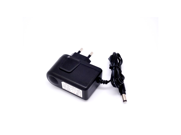 디바이스마트,케이블/전선 > PC/네트워크/통신 케이블 > 전원/파워 케이블,태영전자,벽걸이형 아답터 TY-02013 (5V 2A),입력전압   : AC 100V~245V  출력전압   : DC 5V - 2A (2000mA)   제품크기   : W 32 / H 72 / D 42  m/m (PLUG 제외), DC JACK 종류는 총 5가지로 다양하게 사용이 가능.