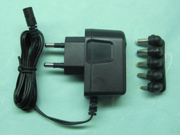 디바이스마트,전원/파워/배터리 > 전원/파워소스 > 전원아답터 > 6V 아답터,태영전자,벽걸이형 아답터 TY-01016 (6V 600mA),입력전압   : AC 100V~245V 출력전압   : DC 6V - 0.6A (600mA)   제품크기   : W 27 / H 62 / D 32  m/m (PLUG 제외), DC JACK 종류는 총 5가지로 다양하게 사용이 가능.  