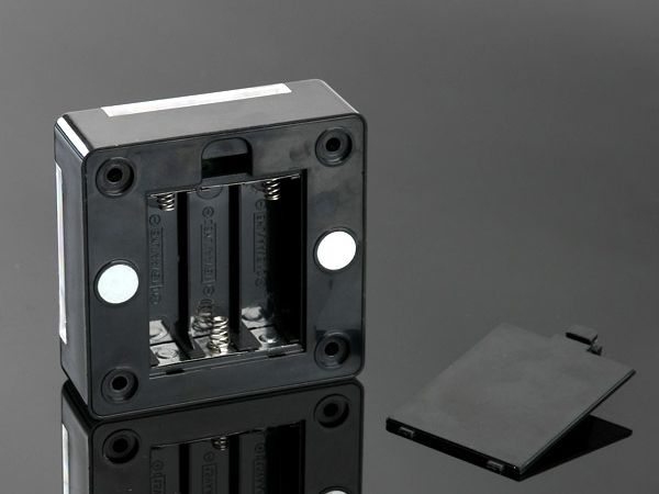 디바이스마트,LED/LCD > LED 관련 상품 > 램프,Coms,램프(센서 감지형) 12LED,사이즈 : 85x85x31mm / 전원 : AA 건전지 3개 / 색상 : 화이트(White) / 센서 감지 거리 : 3M / 자석내장