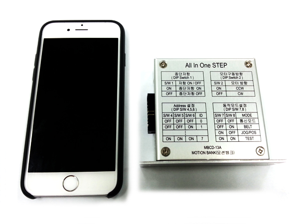 디바이스마트,기계/제어/로봇/모터 > 모터드라이버 > 스텝모터 드라이버 > 바이폴라 스텝모터 드라이버,모션뱅크,스텝모터드라이버 MBCD-13A,바이폴라용 모터드라이버 / 전압 : 12v~24v / 최대 전류 : Max 3A / 크기 : 75mm x 77mm x 23mm / 통신 : RS485 or RS232