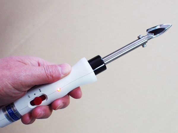 디바이스마트,수공구/전자공구/전동공구 > 전자공구 > 인두기/인두스탠드 > 특수인두,EXSO,미니 다리미형 인두기 [EXF-3022],세밀한 다림질이 가능한 작은다리미 모양의 인두기  * 정격전압 : 220VAC  * 소비전력 : 10W/20W