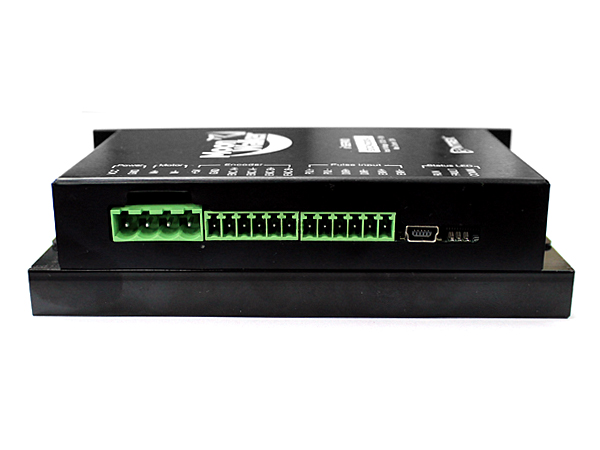 디바이스마트,기계/제어/로봇/모터 > 모터드라이버 > 브랜드(MoonWalker) 모터 드라이버 > i Servo BLDC,MoonWalker,MW-SBL24D200S-U-v2,MoonWalker 드라이버 시리즈의 첫번째 BLDC모터 서보 드라이버. 특정모터에 커스터마이징된 제품이 아닌 광학식 엔코더가 장착된 BLDC모터에서도 튜닝하여 정밀용으로 사용이 가능한 제품. 엔코더가 없는 경우, 홀센서 신호만으로 위치 및 속도제어가 가능. 또한 PC와의 연결이 용이하도록 USB단자 및 케이블을 제공 각종 정밀 튜닝이 가능한 소프트웨어를 무료로 제공. Operating Voltage: 9~30V, Operating Current:20A