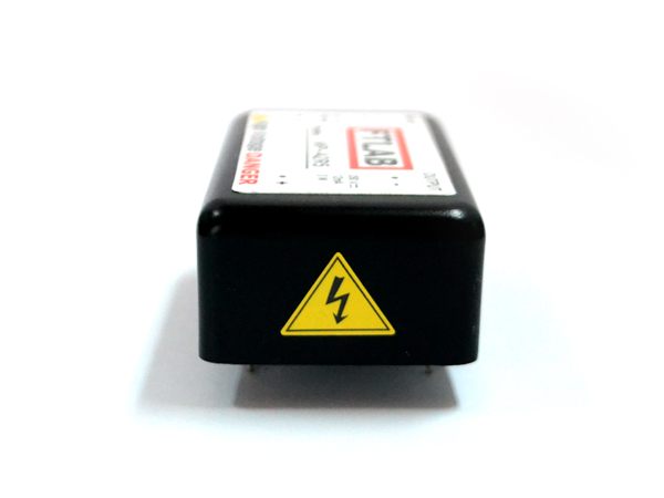 디바이스마트,전원/파워/배터리 > DC-DC 컨버터 모듈 > 승압형 모듈(실장, 절연 스위칭),에프티랩,고전압 DCDC 컨버터 3W 250V(MP-A2R5),실장형 / 가변출력전압 / 가변방식 : Input Voltage / 1ch 출력 / 승압형 3W 절연 스위칭 컨버터 / 입력전압 : 0V~15V / 출력전압 : 0V~250V / 출력전류 : 0.083mA / 변환효율 : 최대 0% / 절연전압 : 35250V / 입력단자 : 스루홀 핀 / 출력단자 : 스루홀 핀 / 패키지 : 밀폐형 모듈