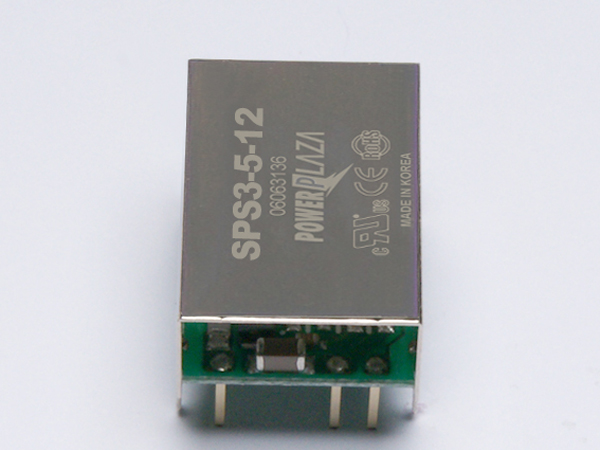 디바이스마트,전원/파워/배터리 > DC-DC 컨버터 모듈 > 승압형 모듈(실장, 절연 스위칭),Power Plaza,SPS3-5-12,실장형 / 고정출력전압 / 1chch 출력 / 승압형 3W 절연 스위칭 컨버터 / 입력전압 : 4.5V~9V / 출력전압 : 12V / 출력전류 : 350mA / 변환효율 : 최대 80% / 절연전압 : 500V / 입력단자 : 스루홀 핀 / 출력단자 : 스루홀 핀 / 패키지 : PCB