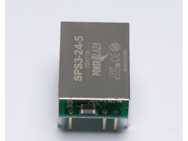 디바이스마트,전원/파워/배터리 > DC-DC 컨버터 모듈 > 강하형 모듈(실장) > 절연 스위칭 모듈,Power Plaza,SPS3-24-5,실장형 / 고정출력전압 / 1chch 출력 / 강하형 3W 절연 스위칭 컨버터 / 입력전압 : 18V~36V / 출력전압 : 5V / 출력전류 : 600mA / 변환효율 : 최대 79% / 절연전압 : 500V / 입력단자 : 스루홀 핀 / 출력단자 : 스루홀 핀 / 패키지 : PCB