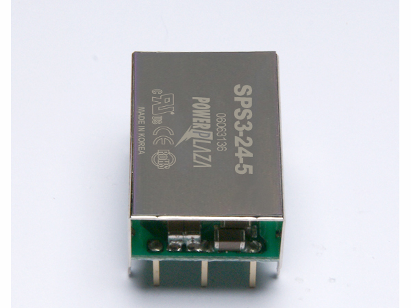 디바이스마트,전원/파워/배터리 > DC-DC 컨버터 모듈 > 강하형 모듈(실장) > 절연 스위칭 모듈,Power Plaza,SPS3-24-5,실장형 / 고정출력전압 / 1chch 출력 / 강하형 3W 절연 스위칭 컨버터 / 입력전압 : 18V~36V / 출력전압 : 5V / 출력전류 : 600mA / 변환효율 : 최대 79% / 절연전압 : 500V / 입력단자 : 스루홀 핀 / 출력단자 : 스루홀 핀 / 패키지 : PCB