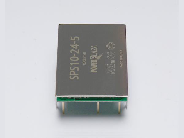 디바이스마트,전원/파워/배터리 > DC-DC 컨버터 모듈 > 강하형 모듈(실장) > 절연 스위칭 모듈,Power Plaza,SPS10-24-5,실장형 / 고정출력전압 / 1chch 출력 / 강하형 10W 절연 스위칭 컨버터 / 입력전압 : 18V~36V / 출력전압 : 5V / 출력전류 : 2A / 변환효율 : 최대 80% / 절연전압 : 500V / 입력단자 : 스루홀 핀 / 출력단자 : 스루홀 핀 / 패키지 : PCB