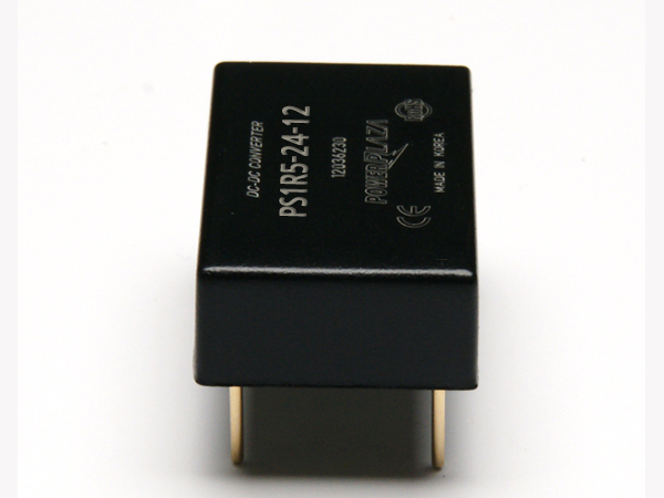 디바이스마트,전원/파워/배터리 > DC-DC 컨버터 모듈 > 강하형 모듈(실장) > 절연 스위칭 모듈,Power Plaza,PS1R5-24-12,실장형 / 고정출력전압 / 1chch 출력 / 강하형 1.5W 절연 스위칭 컨버터 / 입력전압 : 18V~32V / 출력전압 : 12V / 출력전류 : 125mA / 변환효율 : 최대 78% / 절연전압 : 500V / 스위칭 주파수 : 300kHz / 입력단자 : 스루홀 핀 / 출력단자 : 스루홀 핀 / 패키지 : 밀폐형 모듈