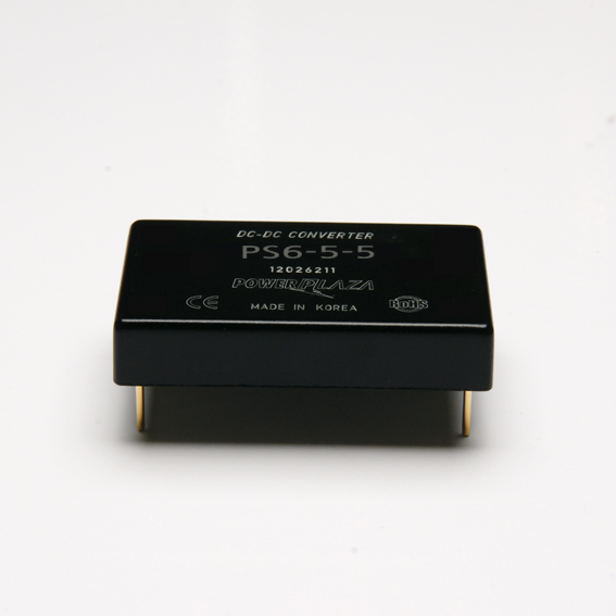 디바이스마트,전원/파워/배터리 > DC-DC 컨버터 모듈 > 정전압 모듈(실장, 절연 스위칭),Power Plaza,PS6-5-5,실장형 / 고정출력전압 / 1chch 출력 / 정전압 6W 절연 스위칭 컨버터 / 입력전압 : 4.5V~7.2V / 출력전압 : 5V / 출력전류 : 1A / 변환효율 : 최대 70% / 절연전압 : 500V / 스위칭 주파수 : 300kHz / 입력단자 : 스루홀 핀 / 출력단자 : 스루홀 핀 / 패키지 : 밀폐형 모듈