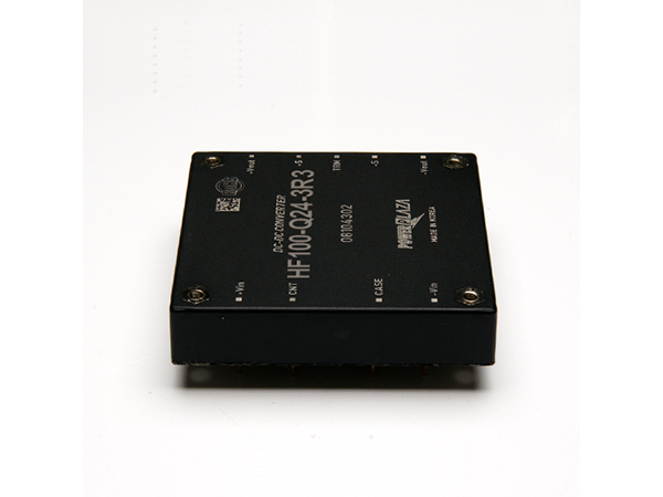 디바이스마트,전원/파워/배터리 > DC-DC 컨버터 모듈 > 강하형 모듈(실장) > 절연 스위칭 모듈,Power Plaza,HF100-Q48-3R3,실장형 / 고정출력전압 / 1ch 출력 / 강하형 99W 절연 스위칭 컨버터 / 입력전압 : 22V~75V / 출력전압 : 3.3V / 출력전류 : 30A / 변환효율 : 최대 89% / 절연전압 : 1500V / 스위칭 주파수 : 380kHz / 입력단자 : 스루홀 핀 / 출력단자 : 스루홀 핀 / 패키지 : 밀폐형 모듈