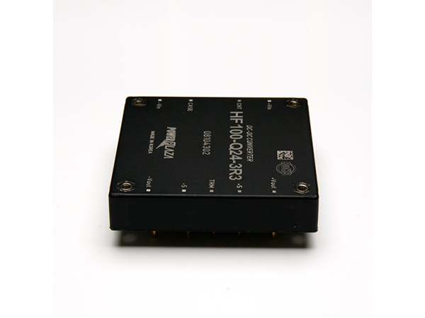 디바이스마트,전원/파워/배터리 > DC-DC 컨버터 모듈 > 강하형 모듈(실장) > 절연 스위칭 모듈,Power Plaza,HF100-Q48-3R3,실장형 / 고정출력전압 / 1ch 출력 / 강하형 99W 절연 스위칭 컨버터 / 입력전압 : 22V~75V / 출력전압 : 3.3V / 출력전류 : 30A / 변환효율 : 최대 89% / 절연전압 : 1500V / 스위칭 주파수 : 380kHz / 입력단자 : 스루홀 핀 / 출력단자 : 스루홀 핀 / 패키지 : 밀폐형 모듈