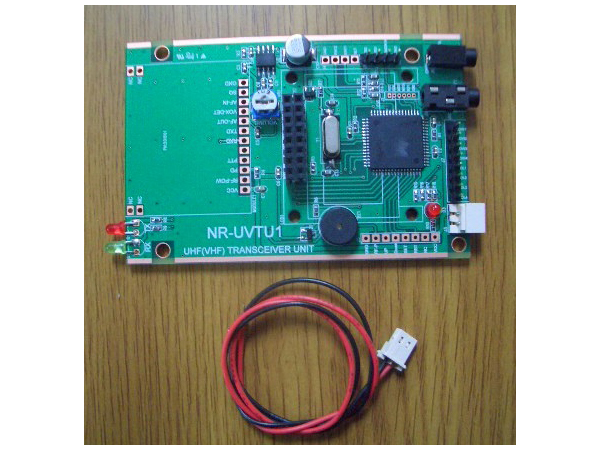 디바이스마트,MCU보드/전자키트 > 통신/네트워크 > 기타 네트워크/통신,네오틱스,UHF / VHF 무전기 유니트 (NR-VTU1),VHF(136~174MHz)  무전기  유니트는  업무용  무전기  및  생활무전기, HAM용  무전기  등 동일  사양의  무전기와  오디오  통신  및  데이터  통신이  가능한  무전기  유니트  입니다.