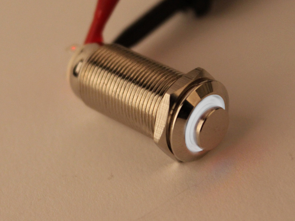 디바이스마트,스위치/부저/전기부품 > 스위치 > 푸쉬버튼 스위치 > 메탈 스위치,NW3 (New3),LED 메탈 푸쉬락 스위치 링(흰색) 돌출형 [HX12-A2],푸쉬락(PUSH LOCK) 스위치 / 색상: WHITE (조광형) / 정격 전류 : 2A / 정격전압-DC : 36 VDC / 재질 : Chrome / 홀가공 : 12mm / 스위치 : 14mm / LED발광 링 타입 / 생활방수 / 노브 돌출 타입