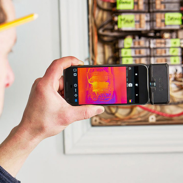 디바이스마트,계측기/측정공구 > 전기/전자 계측기 > 열화상카메라,FLIR System,FLIR 스마트폰 열화상카메라 ONE PRO,옵션 : USB-C타입 // IOS타입 // Micro-B타입 으로 구성