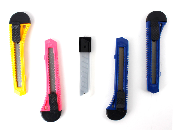 커터칼 4P+ 날 세트 [NTY-HK2104]