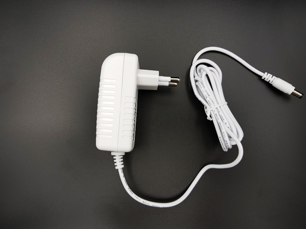 디바이스마트,오픈소스/코딩교육 > 아두이노 > 아두이노 케이스/악세사리,SZH,오딧세이(ODYSSEY) 호환 12V 2A KC 인증 아답터 [SZH-PSU03],미니PC 오딧세이(ODYSSEY) 및 아두이노 등의 마이크로컨트롤러 제품에 전원을 공급할 수 있는 12V 2A 아답터 / 잭 : 5.5mm/2.1mm(외경/내경) / 정격출력 : DC 12V 2A / 정격입력 : 100 - 240V / 50-60Hz / 0.8A / 사이즈 : 46mm X 82mm X 67mm