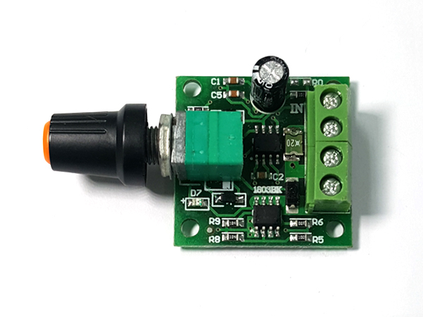 디바이스마트,기계/제어/로봇/모터 > 모터드라이버 > DC모터 드라이버 > 100W 이하 DC모터 드라이버,SZH,PWM 12V 2A DC모터 속도 제어 컨트롤러 [SZH-MSC-009],입력 전압 : DC1.8V - DC15V / 최대 출력 : 30W / 최대 연속 출력 전류 : 2A / 듀티 사이클 제어 : 0% - 100% / 크기 : 32mm X 32mm X 15mm