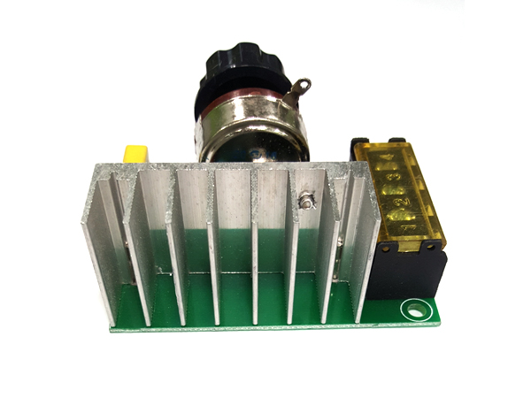 디바이스마트,MCU보드/전자키트 > 전원/신호/저장/응용 > 레벨컨버터/전압관리,SZH,4000W SCR 전압 조정기 레귤레이터 [SZH-MSC-010],최대 전력 : 4000W / 작동 전압 : AC 200V / 전압 조정 : AC 0V - 220V / 효율성 : 90% / 크기 : 85mm X 55mm X 38mm